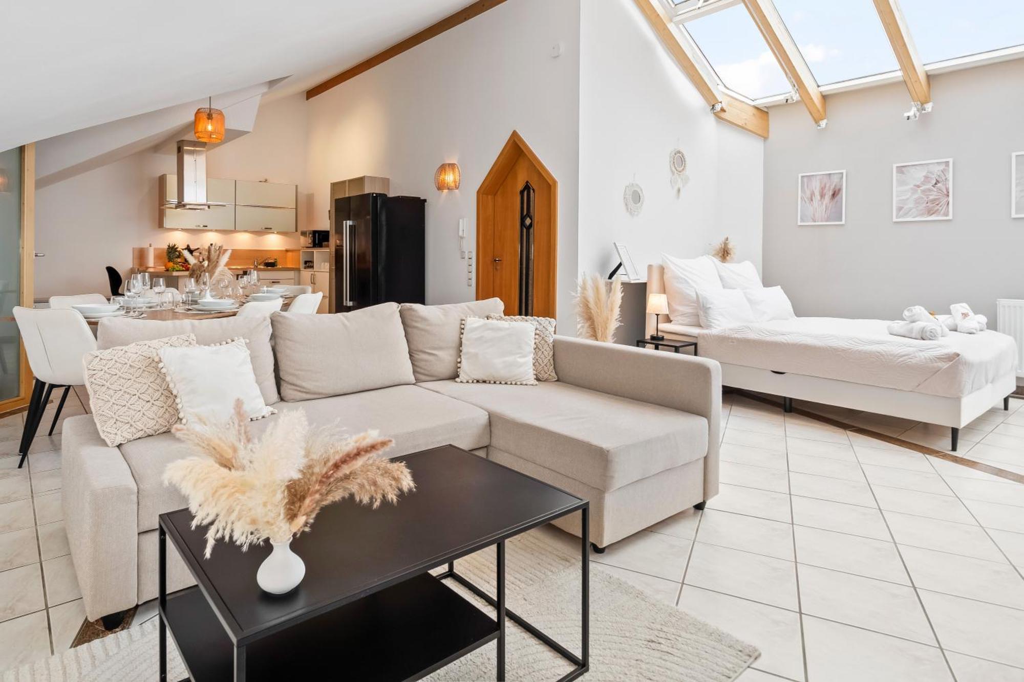 Stadtoase Fulda Mit Flair - Whirlpool, Balkon, 2Xparkplaetze, Highspeed Wlan Exterior foto