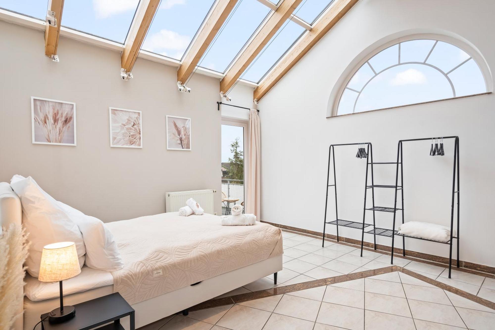 Stadtoase Fulda Mit Flair - Whirlpool, Balkon, 2Xparkplaetze, Highspeed Wlan Exterior foto